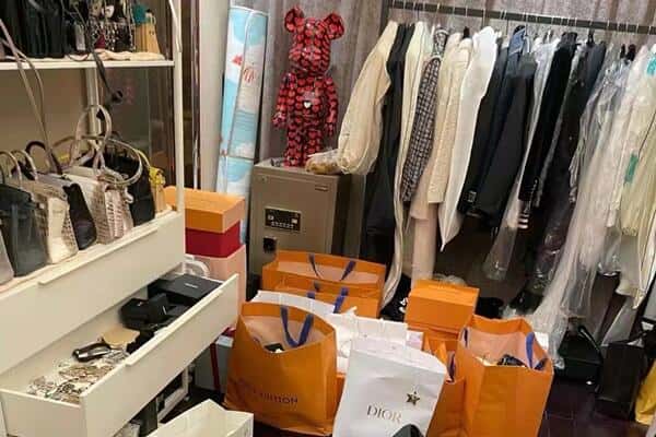 深圳坪山区回收一线品牌衣服